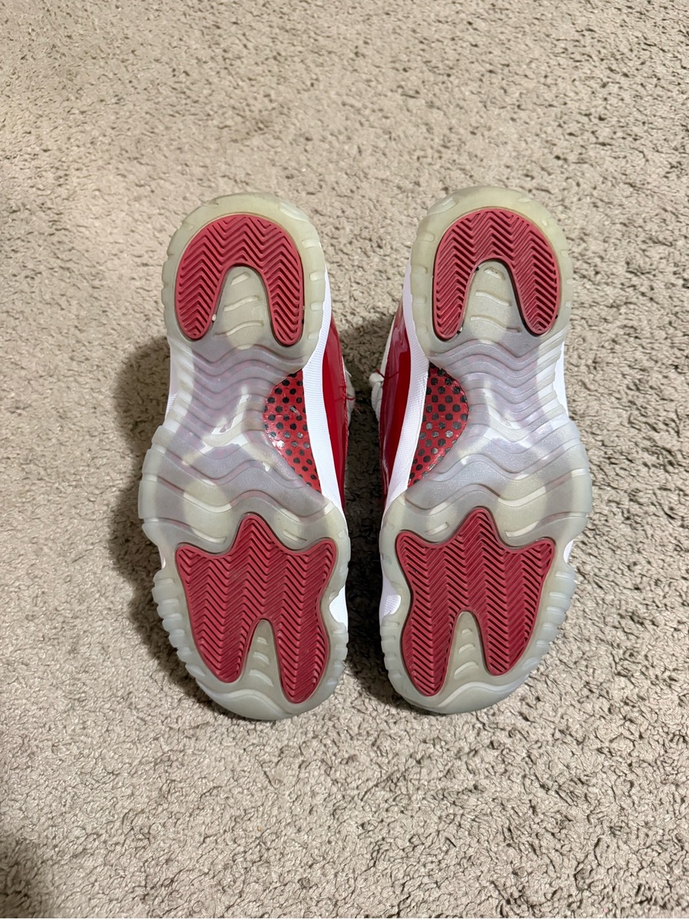 Jordan Men's High-Top Sneakers in White and Red Patent - Picture 4 of 8